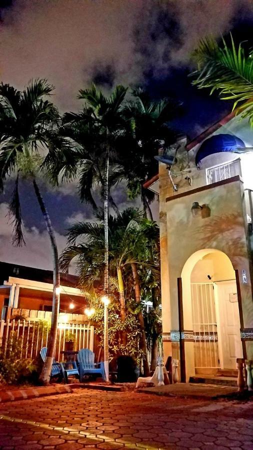 Hostel Brazilian Майами Экстерьер фото
